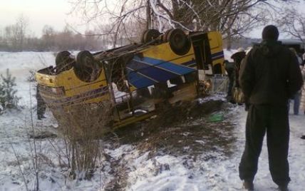 У Львівській області перекинувся автобус з 30 пасажирами