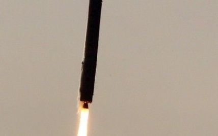 Південна Корея запустила ракету і стала новою космічною державою (відео)