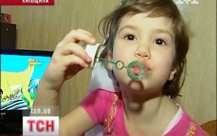 На Київщині жінку із дитиною отруїли просто у квартирі