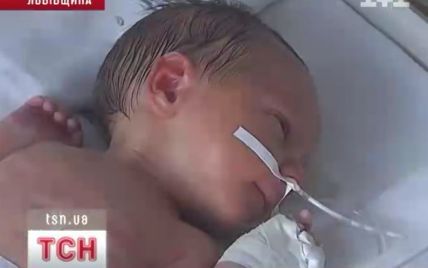 На Львівщині дивом вижило немовля, підкинуте мамою-зозулею у пологовий