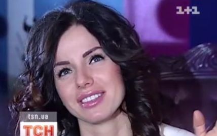 "Татушка" Волкова після операції на зв'язках ледве говорить, проте співає