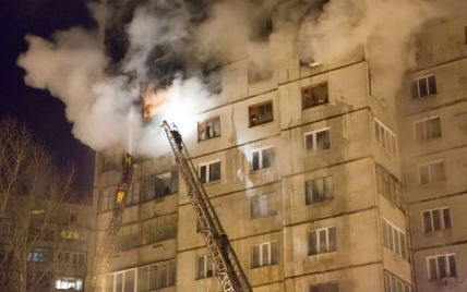 В Києві вибух газу розніс квартиру у висотці