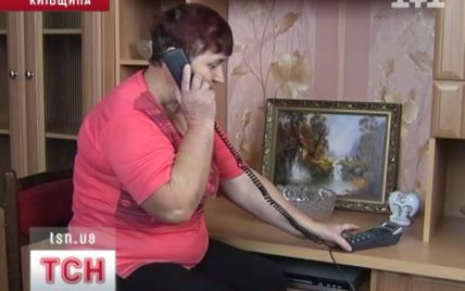 Українці досі "ведуться" на байки телефонних шахраїв і бідніють на тисячі доларів
