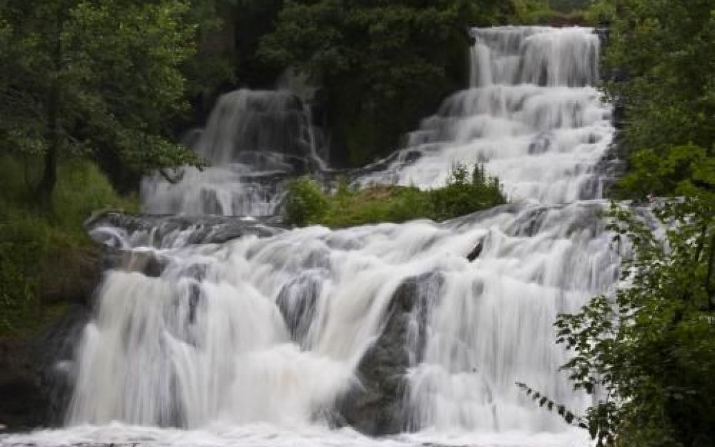 Джуринский водопад - удивительное место в Тернопольской области / © www.pizzatravel.com.ua