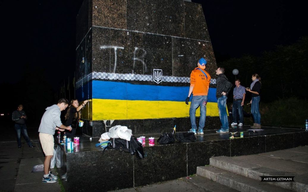 Ленин в Краматорске стал патриотом Украины / © artemgetman.blogspot.com