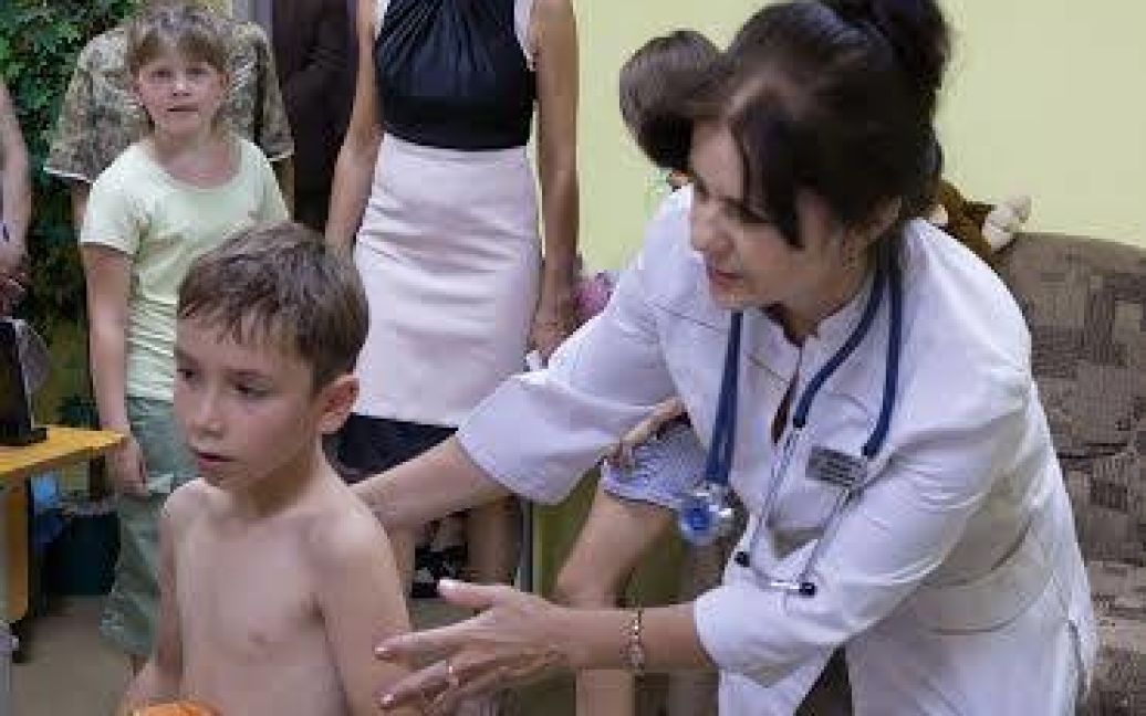 Марина Порошенко відвідала дітей із зони АТО / © facebook.com/petroporoshenko