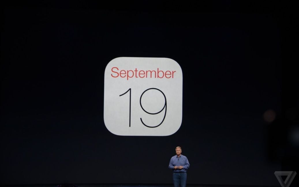 Apple представила два новых смартфона: iPhone 6 и iPhone 6 Plus / © The Verge