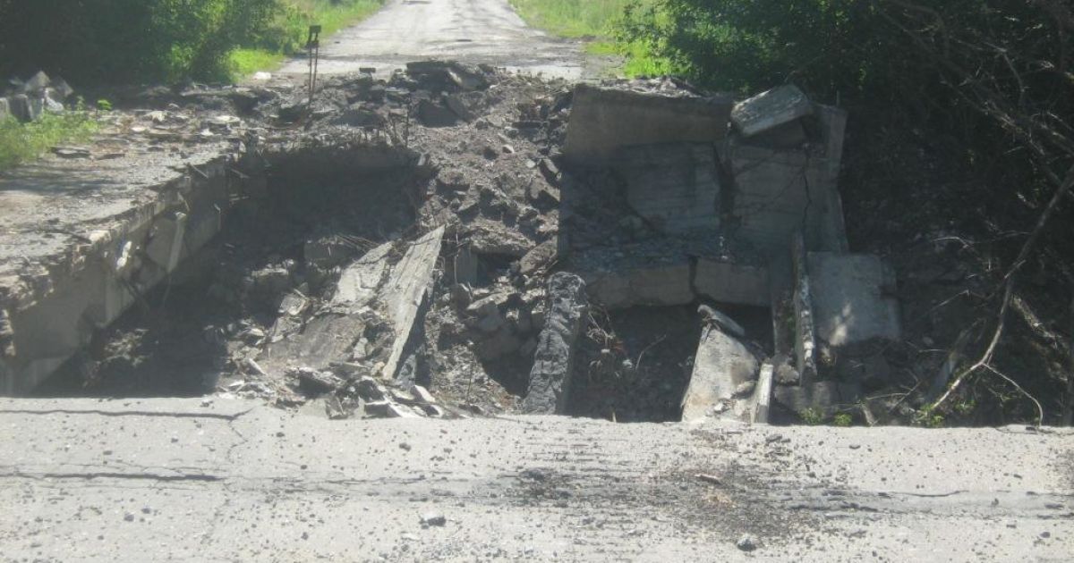 Боевики взорвали еще один мост. Иллюстрация