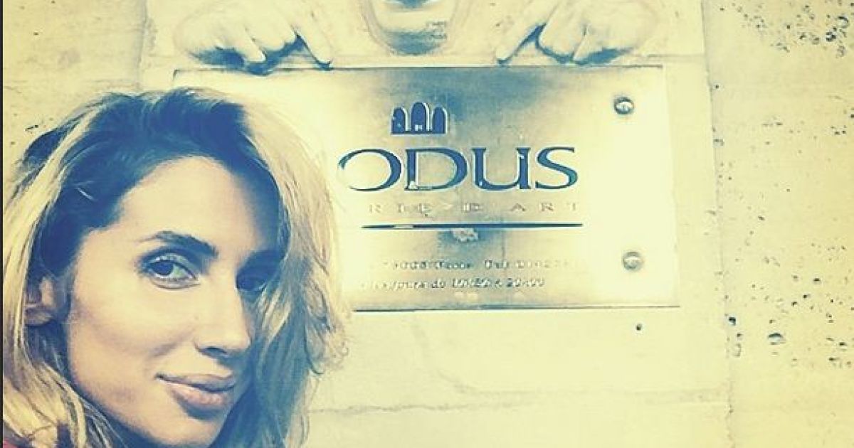 Лобода отдыхает во Франции