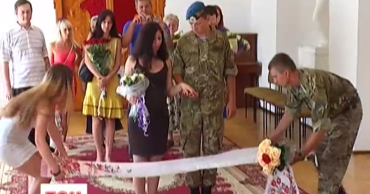 В сентябре у супругов появится сын