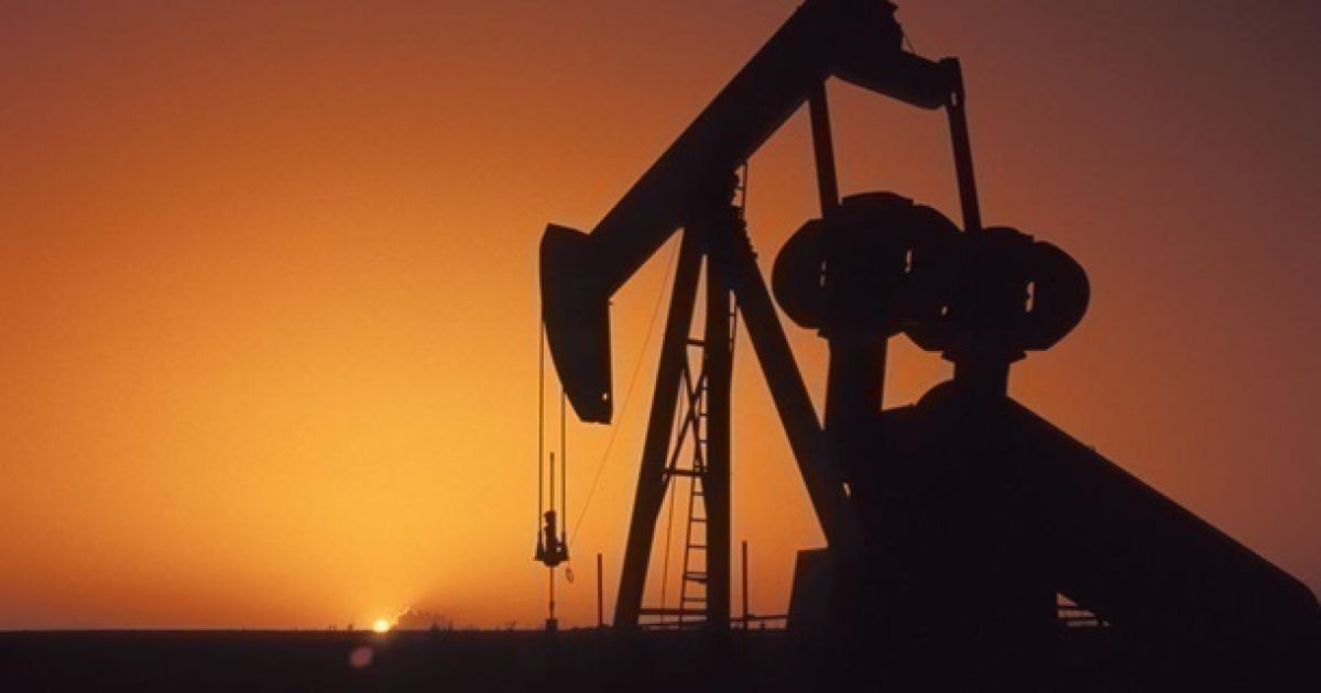 На мировом рынке продолжается падение цен на нефть