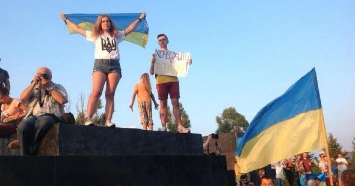 На мітинг прийшло чимало жителів міста
