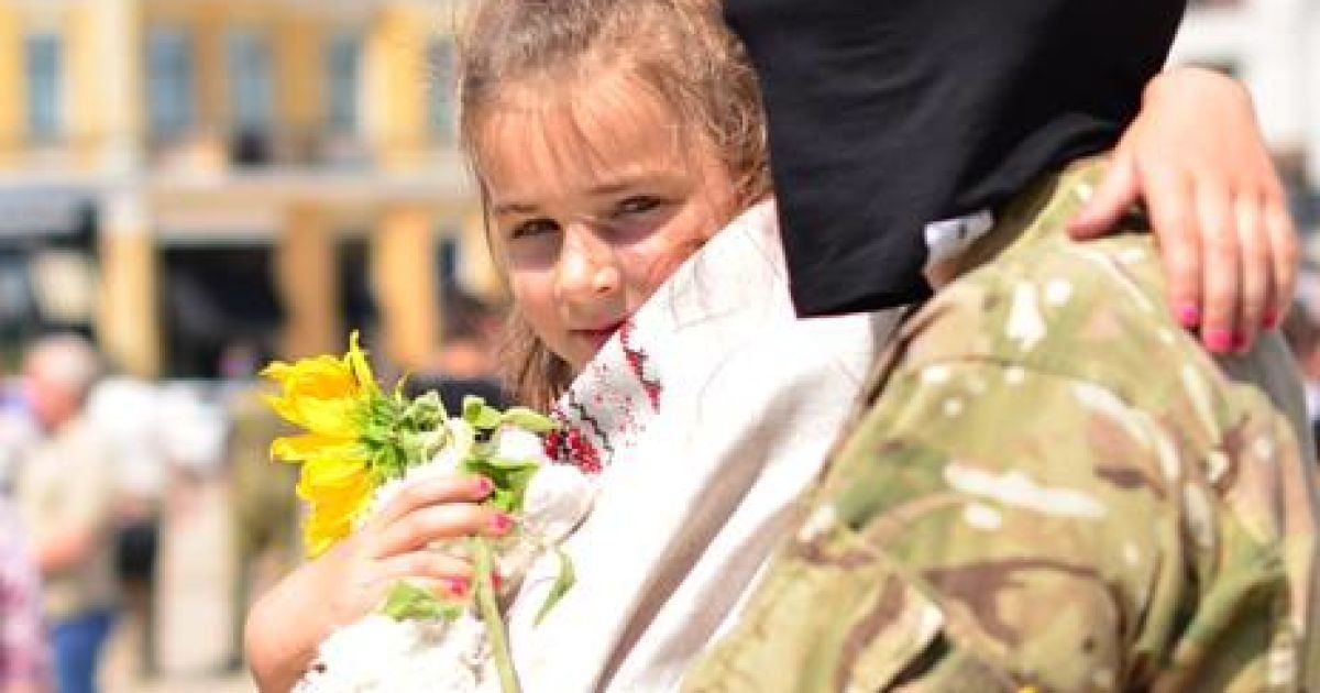 Батальйон "Азов" поповнився новими добровольцями / © facebook.com/nina.grushetska