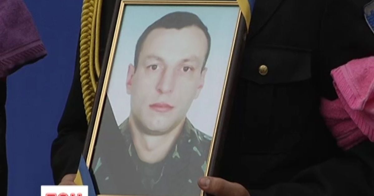 Мужчина погиб под Снежным