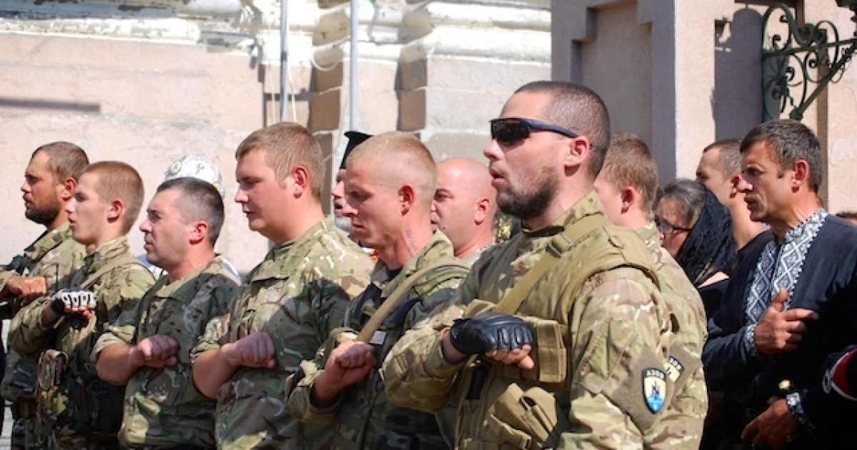 Бойцы батальона &laquo;Азов&raquo; могут вступить в ряды ВСУ