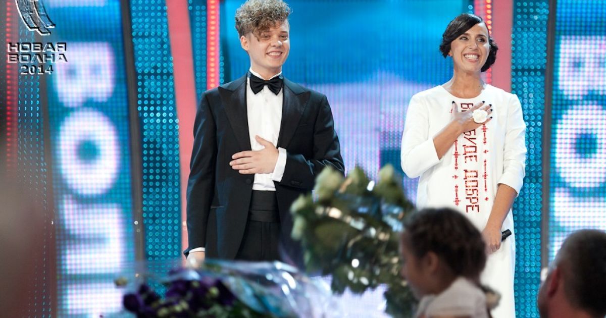 Звезды пытались поразить нарядом на конкурсе