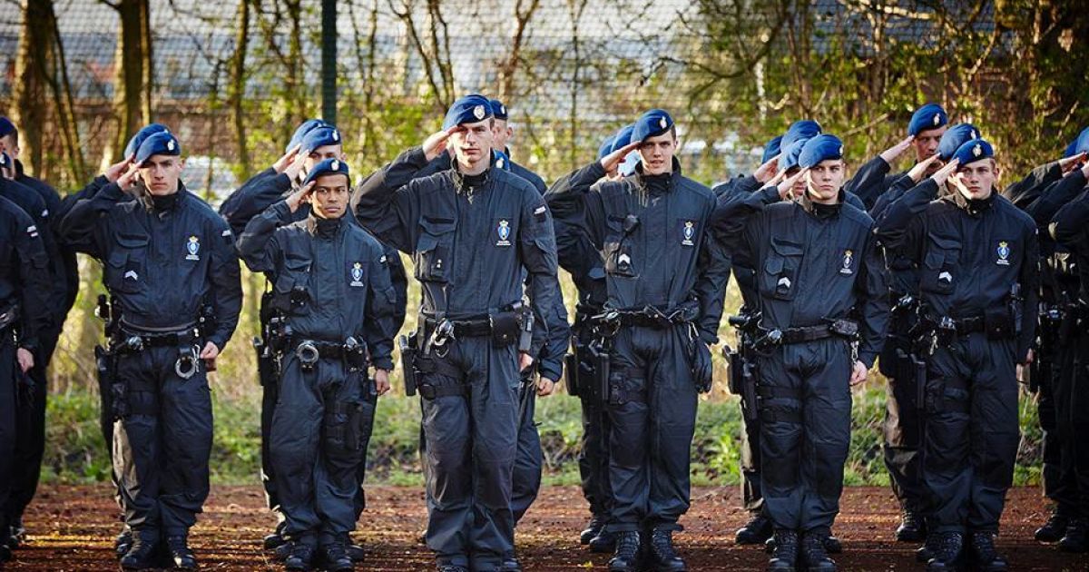 Голландия отправит на Донбасс полицейских Королевской военной полиции.