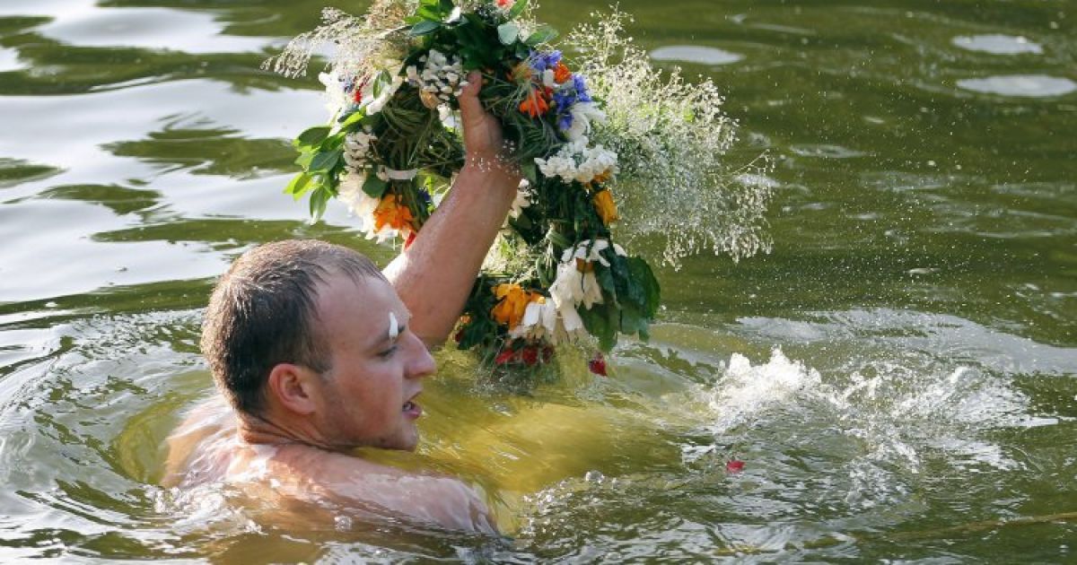 Українці відсвяткували Івана Купала / © УНІАН