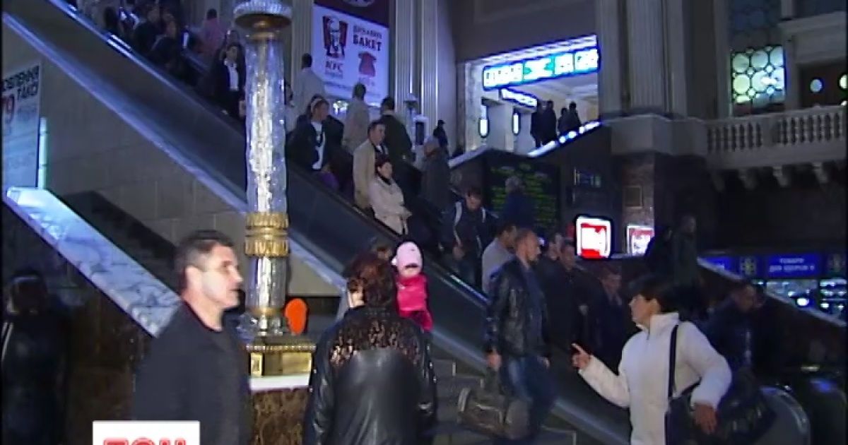 Для пассажиров такая спешка тоже стала неожиданностью