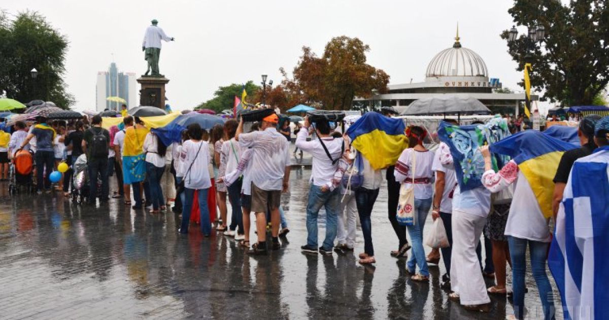 Парад вищиванок в Одессе. / © УНІАН