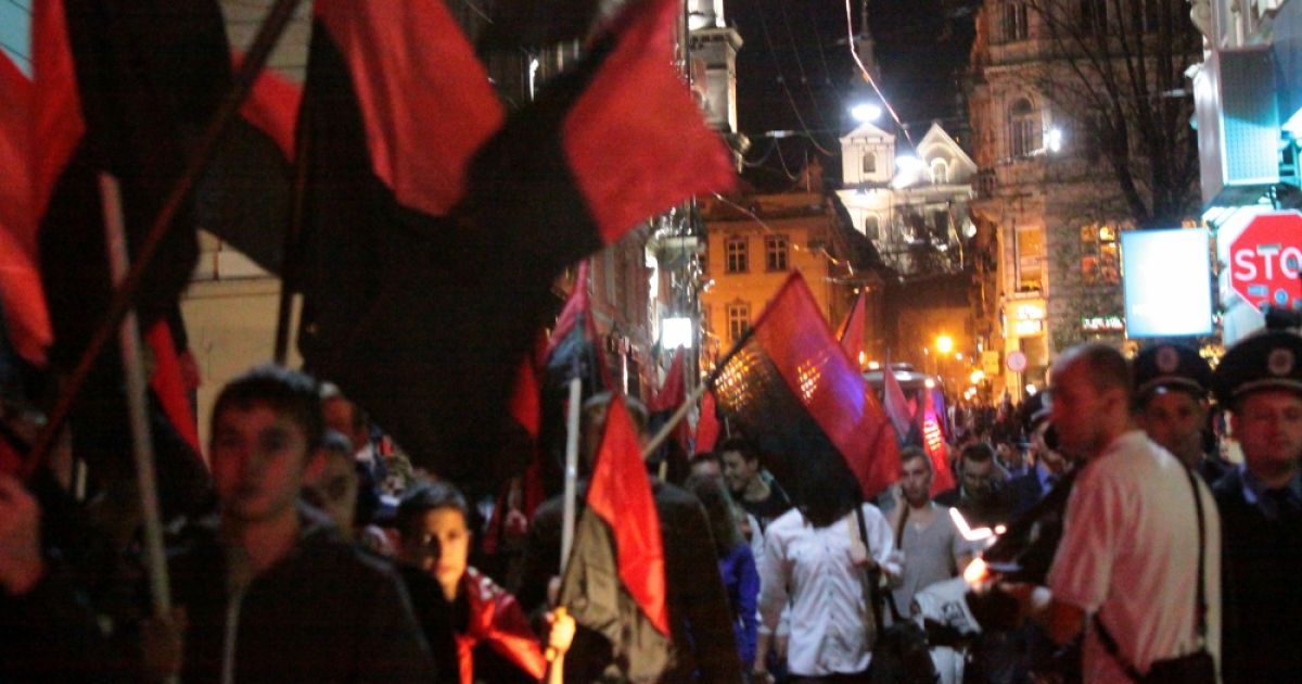 Марш памяти воинов УПА во Львове. / © gazeta.ua