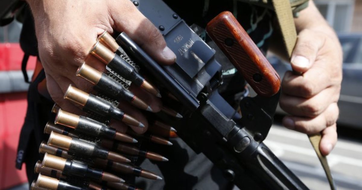 Если бы "айдарівців" расформировали, то они все равно бы остались на Востоке