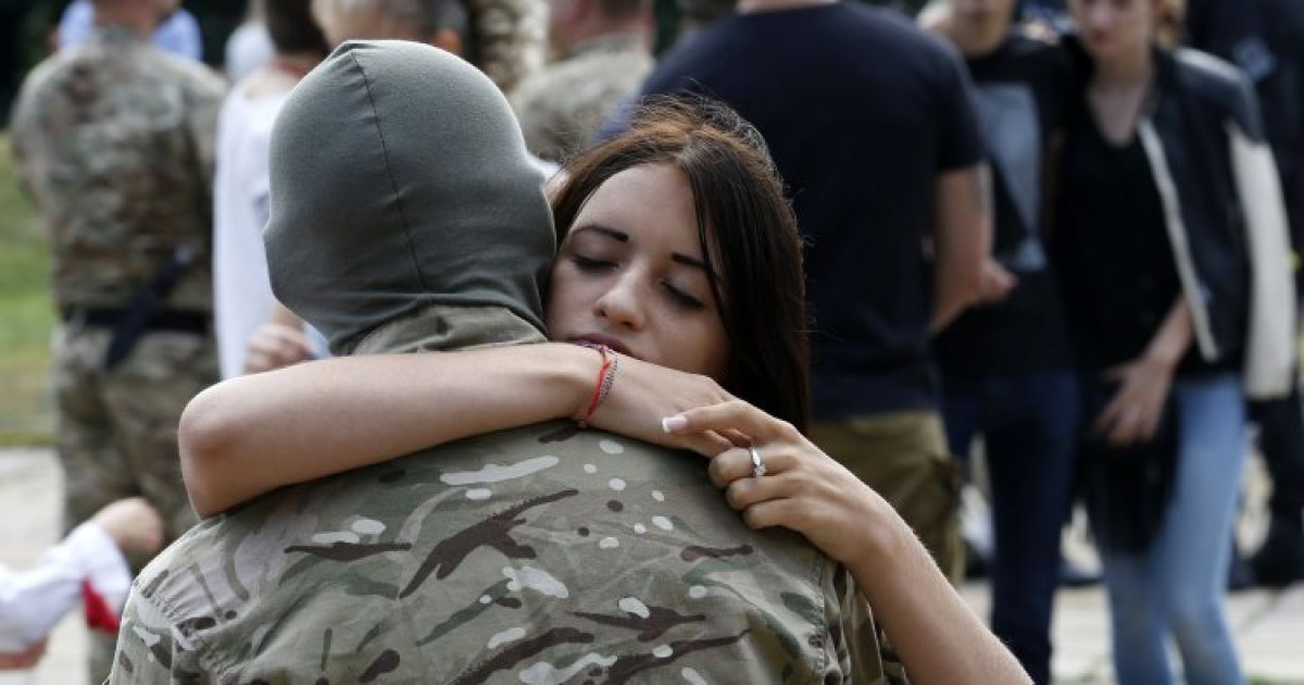 В Киеве состоялись проводы бойцов батальона "Азов" в зону АТО / © УНІАН