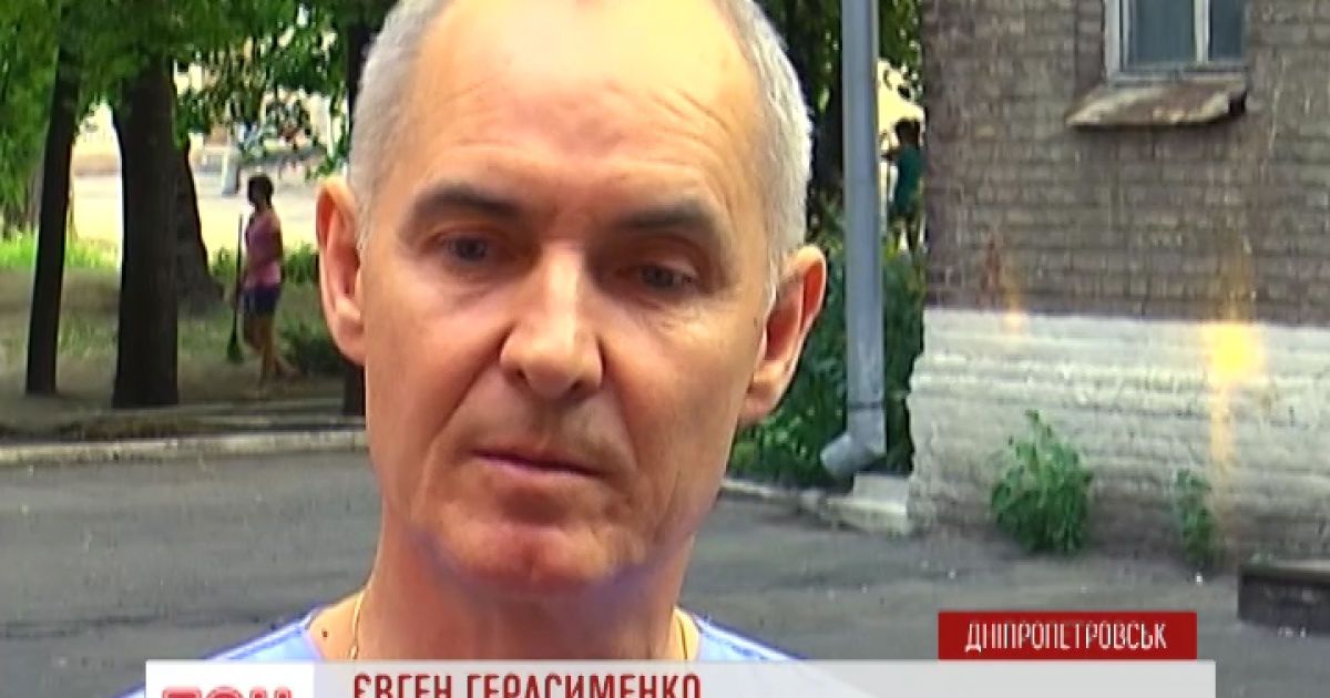 Медики в Днепропетровске забыли про отдых из-за огромного количества раненых