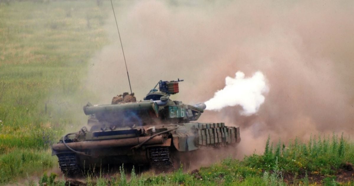 Храбрый экипаж ехал первым, а остальные - по его пути