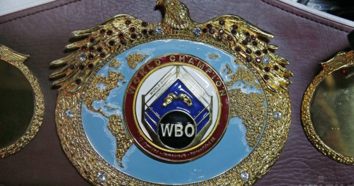 Ломаченко с чемпионским поясом WBO / © УНІАН