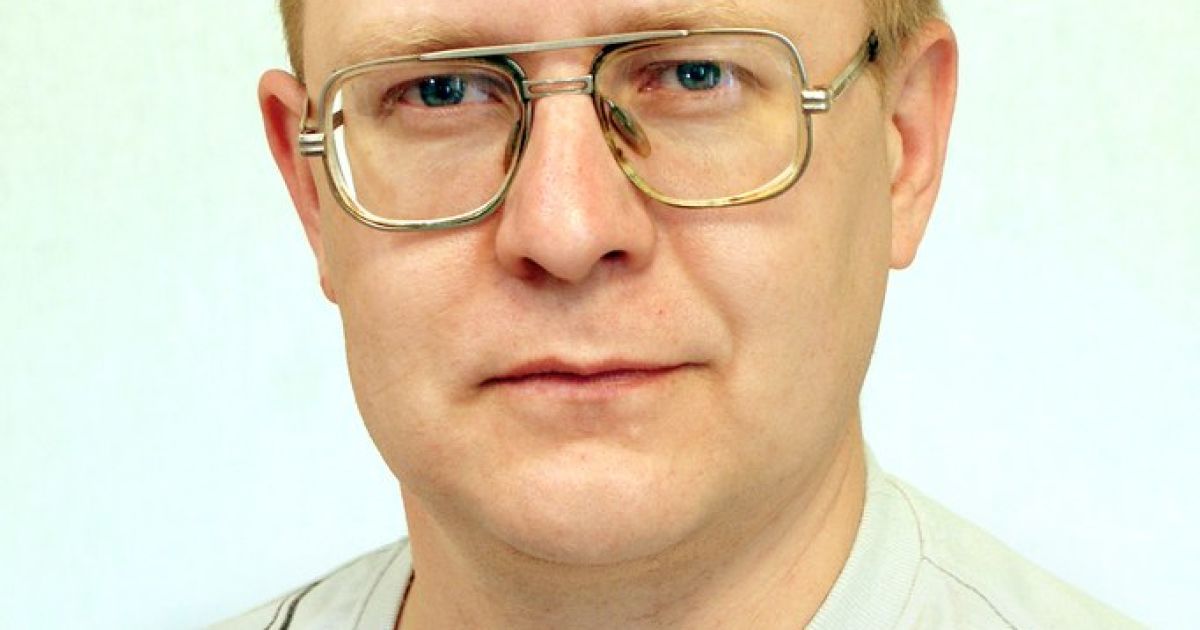 Бывшему российскому учителю "впаяли" принудительные работы за стихи в поддержку Украины