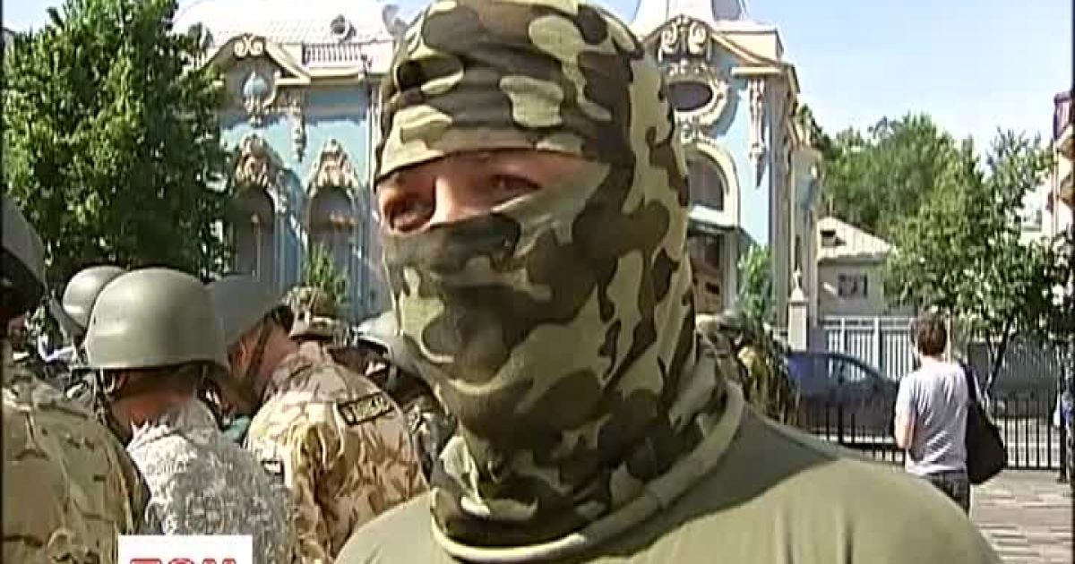 Семенченко з бійцями рветься на Схід