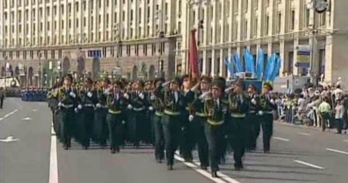 В Украине торгуют генеральськимим погонами