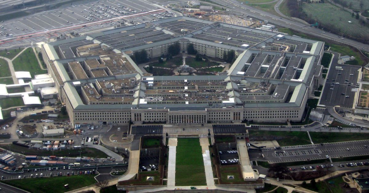 Министр отметил, что Россия также считает необходимым сотрудничество с США