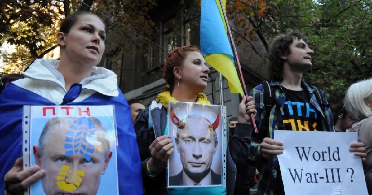 Харьков протестовал против вторжения армии Путина / © УНІАН