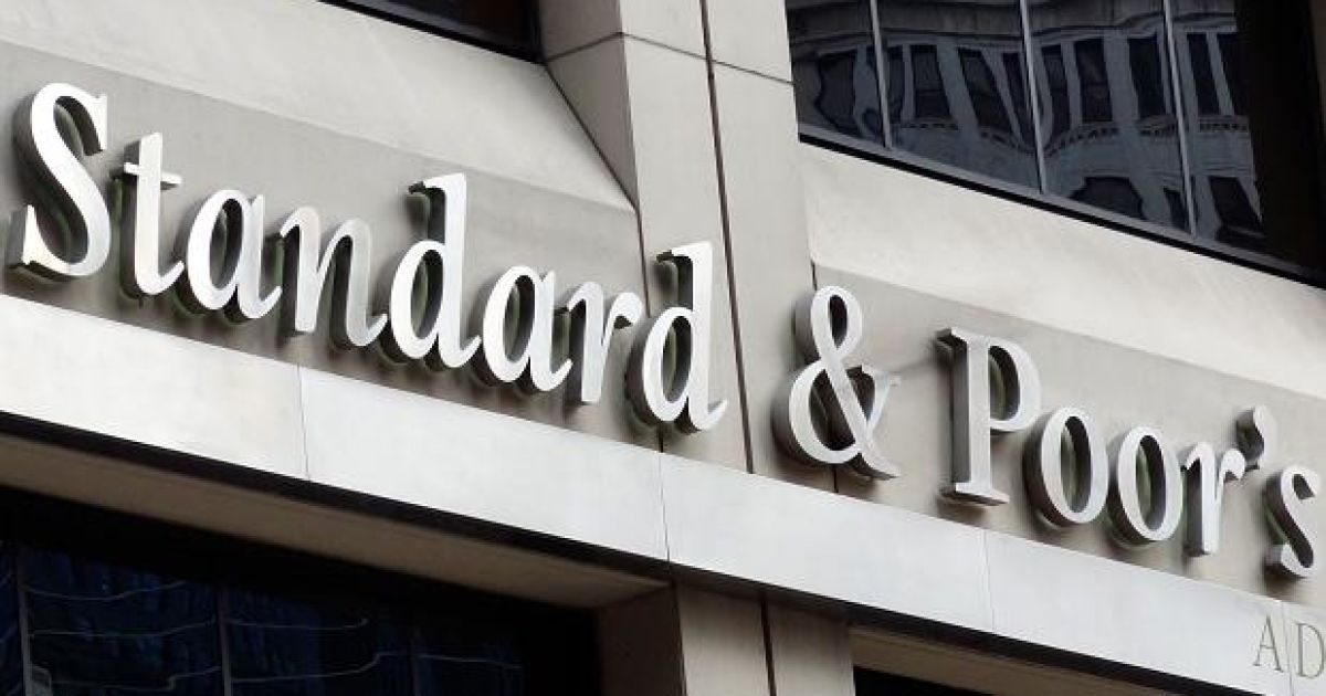 Standard & Рoor's повысило рейтинг Украины с "uaBB+" до "uaBBB-".