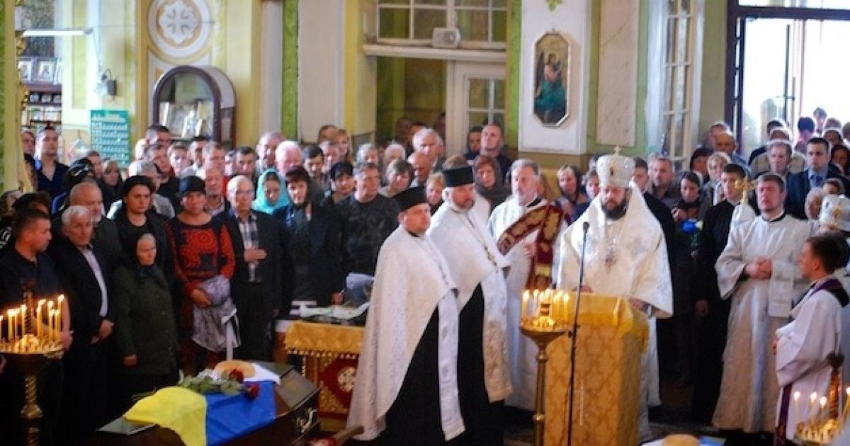 У Луцьку прощалися із полеглими героями / © Олена Кузьмич, "Волинська правда"
