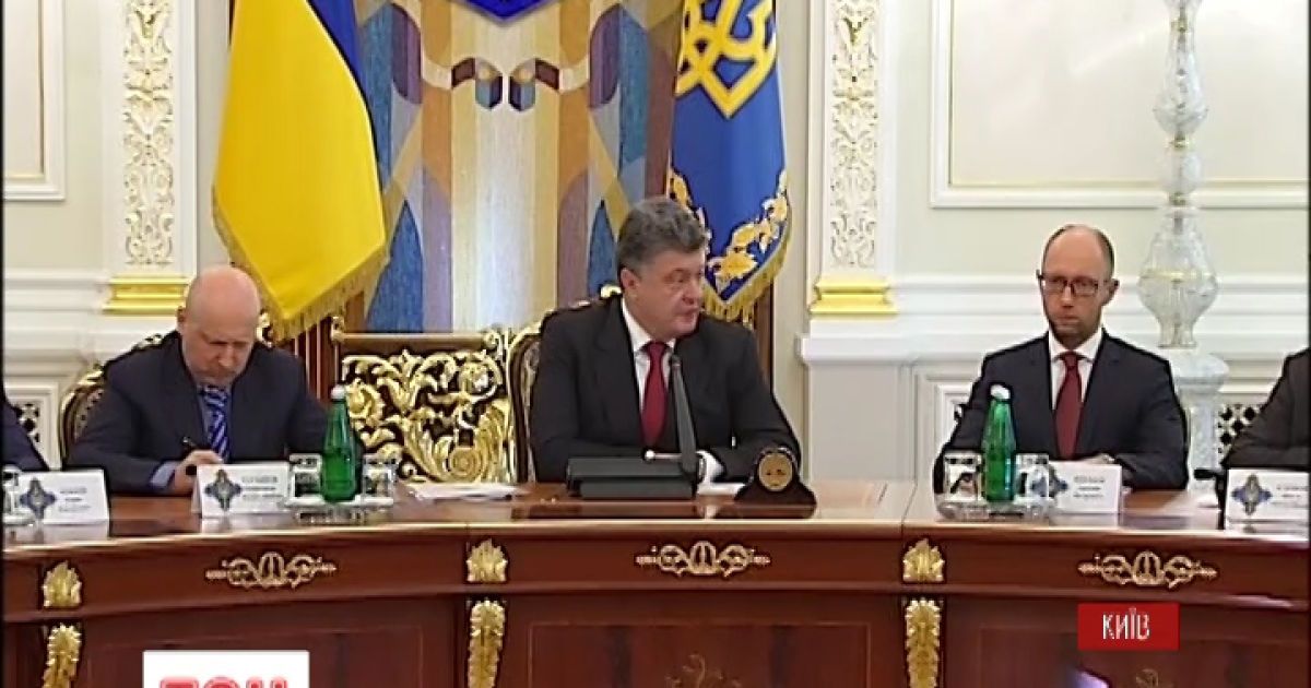 Порошенко надеется договориться о нерушимости границ с генштабом войск России
