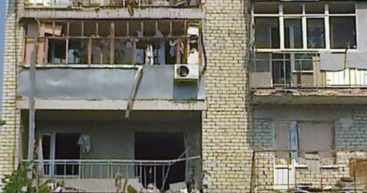 В Луганске выделят материалы для ремонта крыш и окон 500 домов