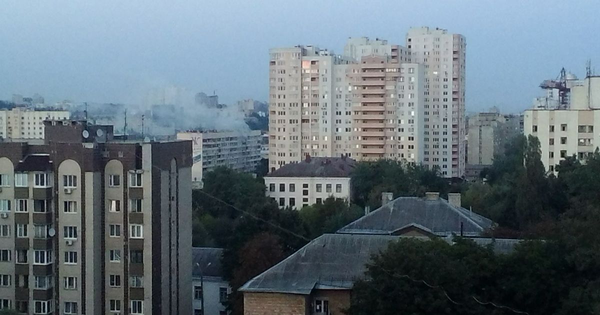У Києві загорівся МАУП / © ТСН.ua