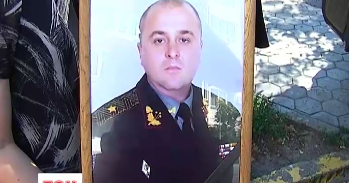 Половину життя загиблий прослужив у внутрішніх військах