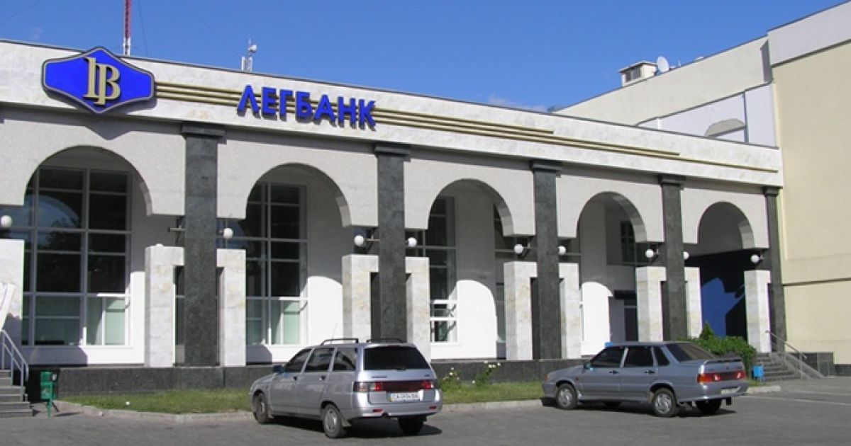 Грабители устроили стрельбу и скрылись с деньгами