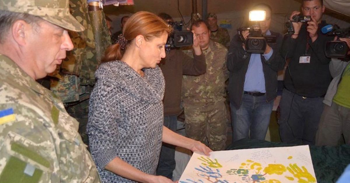 Військовий "теплий караван" складався з теплого одягу та взуття / © mil.gov.ua