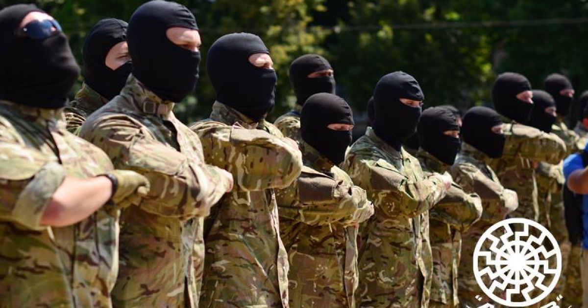 Не всі бійці "Азову" повернулися додому
