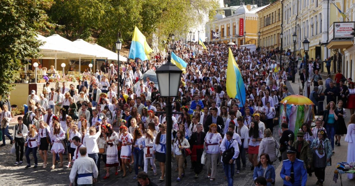 Мегамарш у вишиванках у Києві / © gazeta.ua