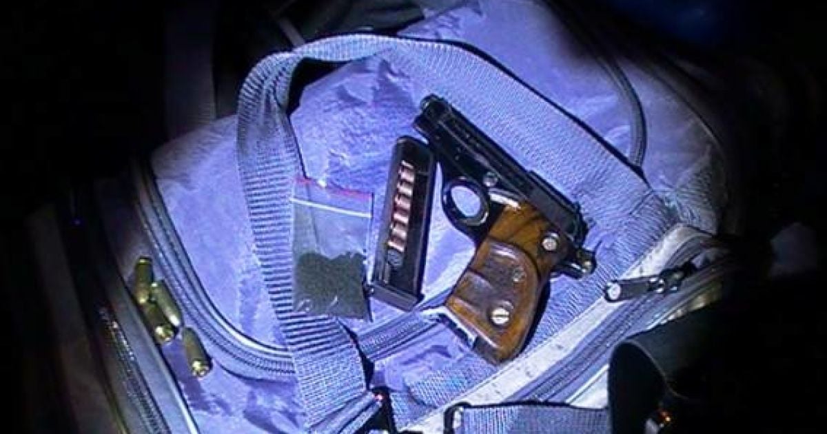 Авто с оружием пыталось на рассвете выехать из Киева