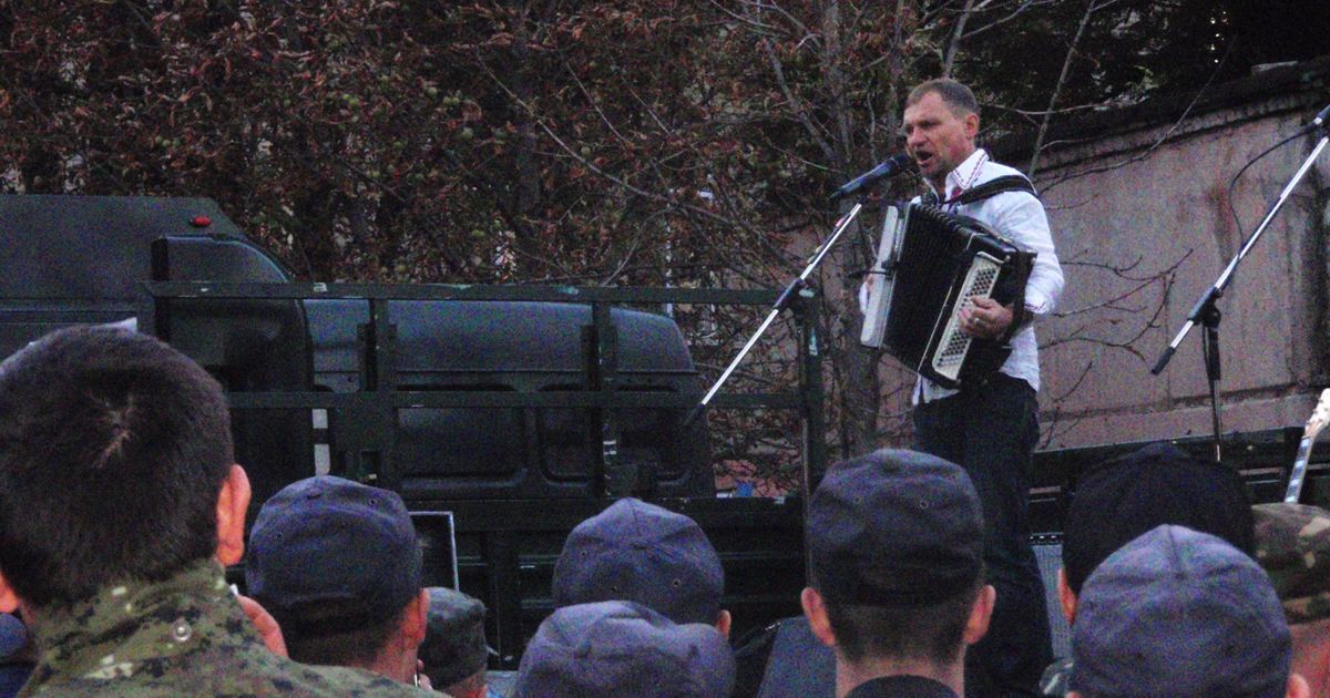 Скрипка виступив перед бійцями Нацгвардії