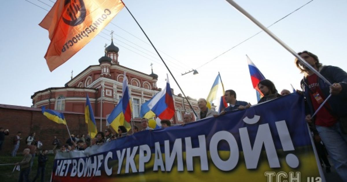 Похорони Гусіна та Марш миру в Москві. Події, що сколихнули українців