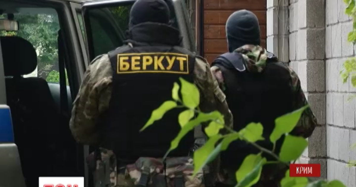 ФСБшники изводят обысками крымских татар