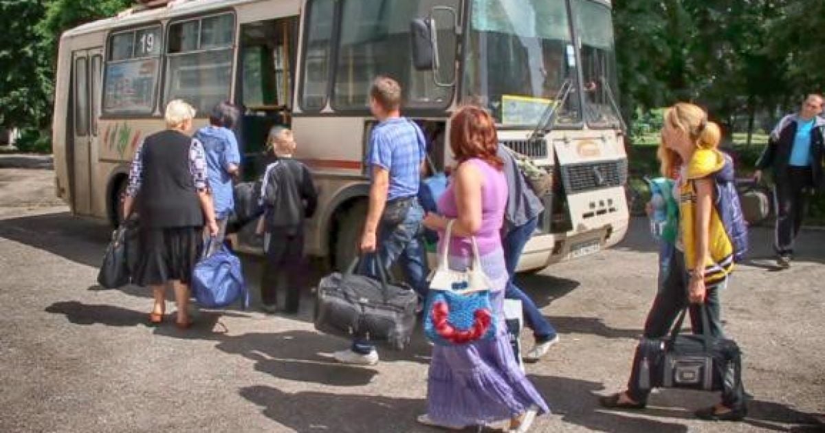 Счет жертв в расстрелянной боевиками колонне идет на десятки. Иллюстрация